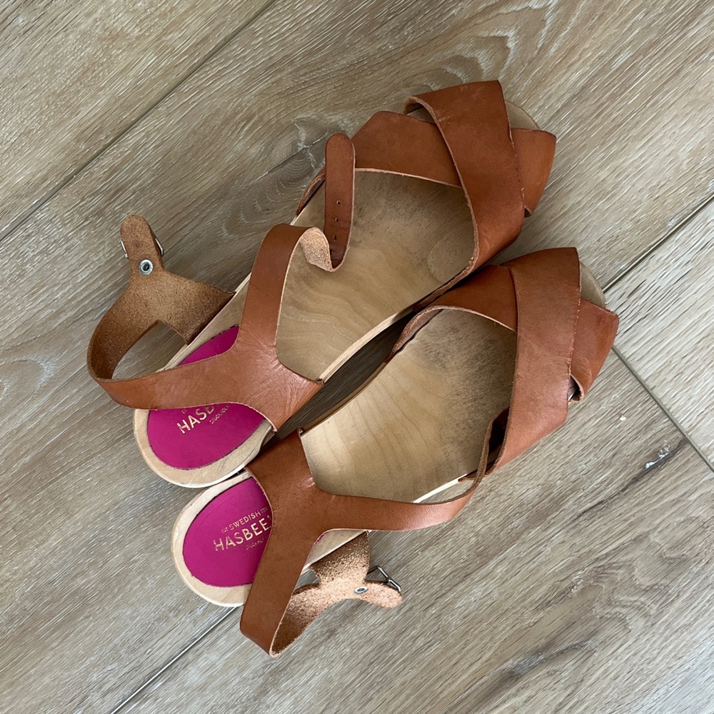 Swedish Hasbeens Tan Leather Cross-Strap Sandals with Pink Insole